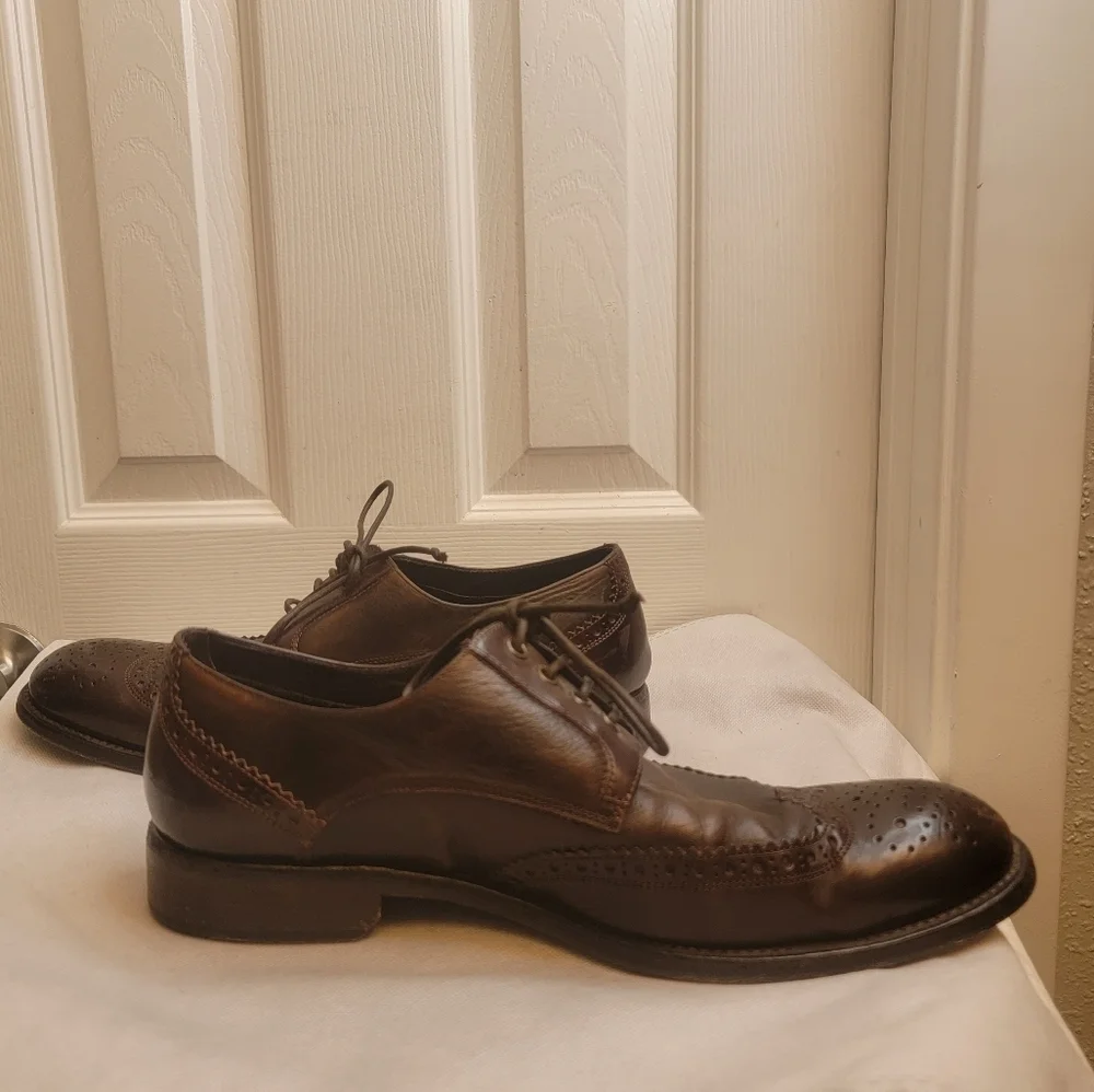John Varvatos Luxe Leather Wingtip Oxford Shoes Mens 10M Dark Brown Casual Dress